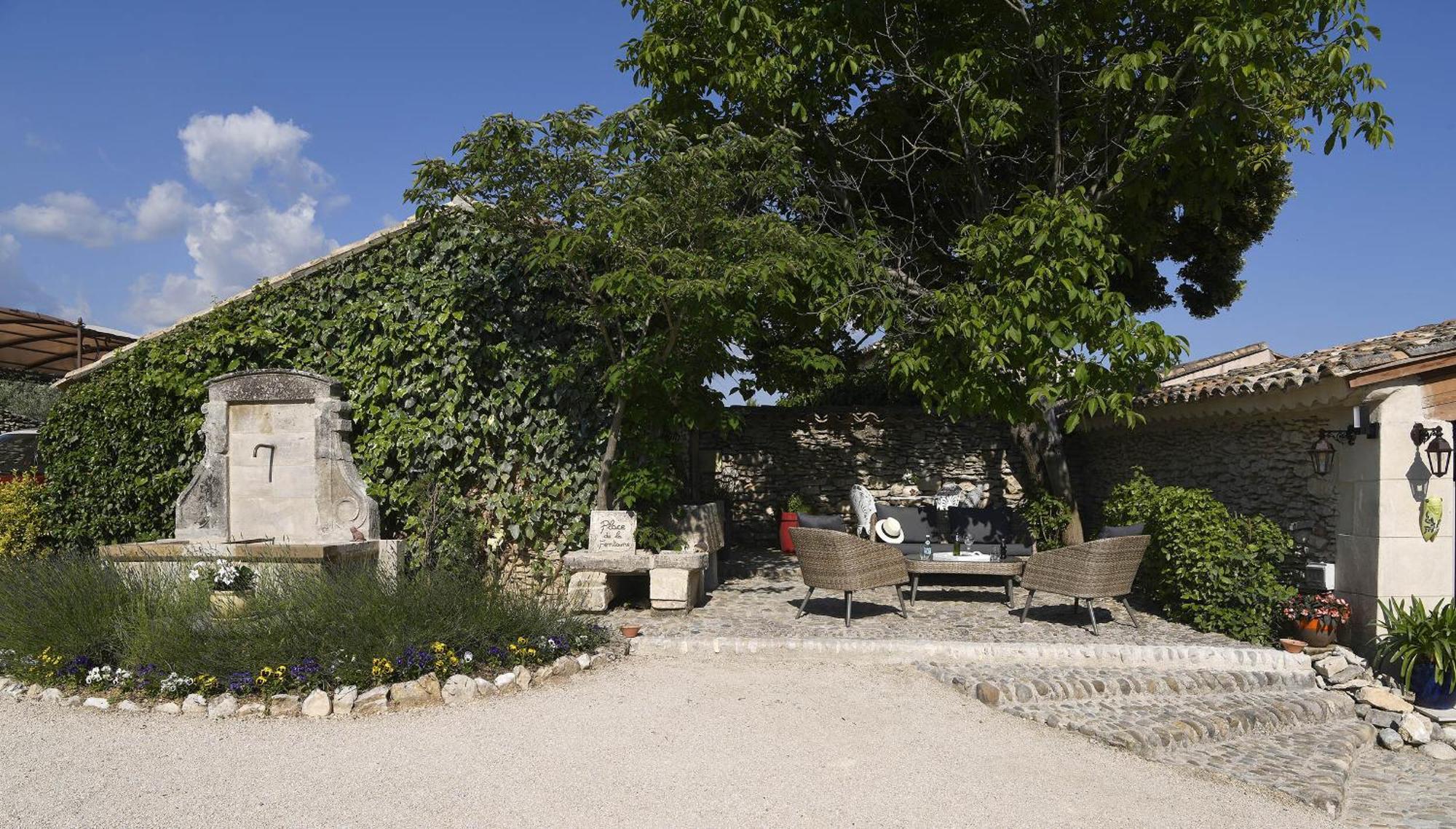 Bastide Des Demoiselles Bed & Breakfast Roussillon  Ngoại thất bức ảnh